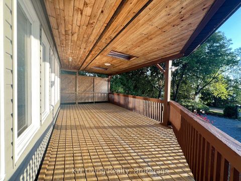 Photo 16 at 127 Lake Drive N, Historic Lakeshore Communities, Georgina