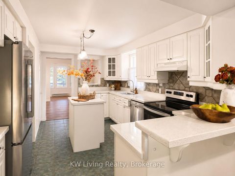 Photo 17 at 127 Lake Drive N, Historic Lakeshore Communities, Georgina
