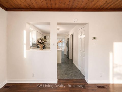 Photo 20 at 127 Lake Drive N, Historic Lakeshore Communities, Georgina