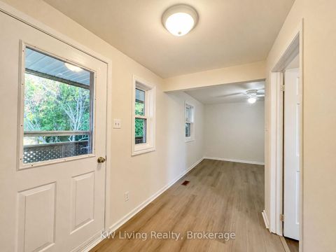Photo 34 at 127 Lake Drive N, Historic Lakeshore Communities, Georgina