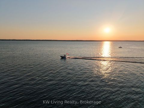 Photo 47 at 127 Lake Drive N, Historic Lakeshore Communities, Georgina