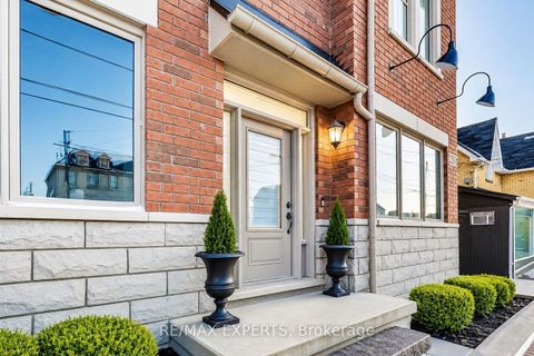 Photo 1 at 2285 Major Mackenzie Drive W, Maple, Vaughan