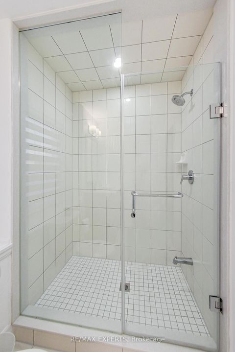 Photo 29 at 2285 Major Mackenzie Drive W, Maple, Vaughan