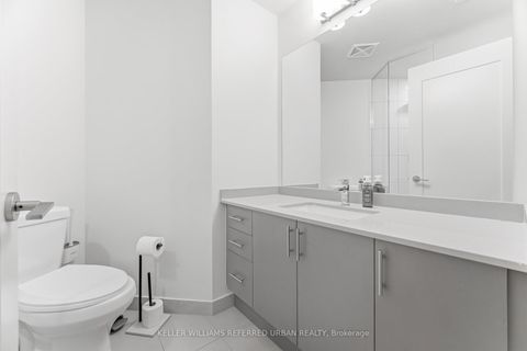 Photo 12 at 1115 - 9000 Jane Street, Maple, Vaughan
