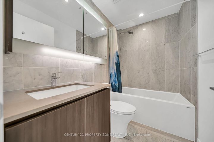 Photo 17 at Ph09 - 115 Mcmahon Drive, Bayview Village, Toronto