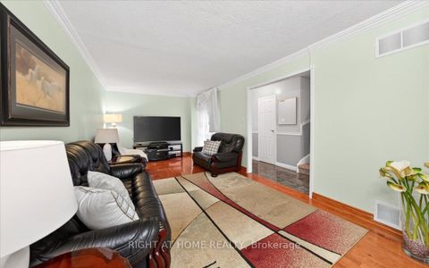 Photo 7 at 72 Rejane Crescent, Yorkhill, Vaughan