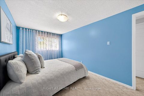 Photo 17 at 72 Rejane Crescent, Yorkhill, Vaughan