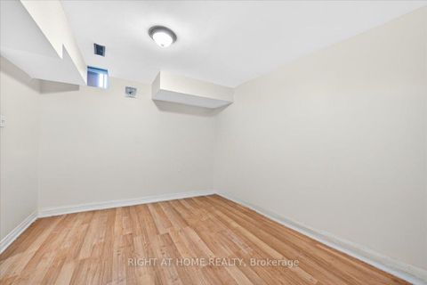 Photo 19 at 72 Rejane Crescent, Yorkhill, Vaughan