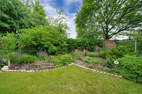Photo 26 at 72 Rejane Crescent, Yorkhill, Vaughan