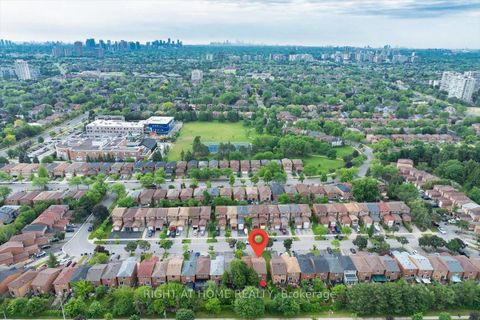 Photo 32 at 72 Rejane Crescent, Yorkhill, Vaughan