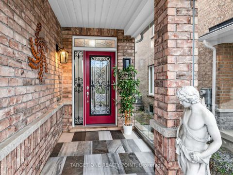 Photo 2 at 39 Riding Mountain Drive, Jefferson, Richmond Hill