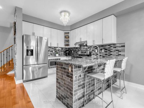 Photo 14 at 39 Riding Mountain Drive, Jefferson, Richmond Hill