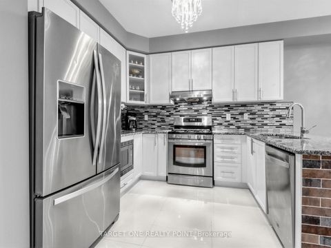 Photo 15 at 39 Riding Mountain Drive, Jefferson, Richmond Hill