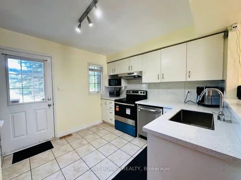 Photo 7 at 115 - 2 Hedge End Road, Rouge E11, Toronto