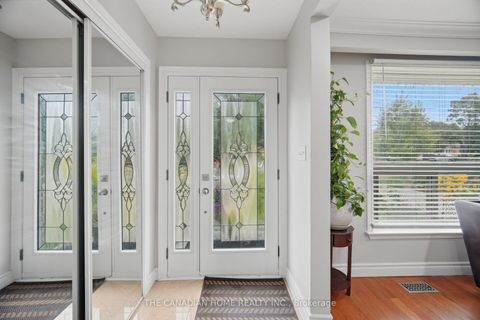 Photo 2 at 802 Brimorton Drive, Woburn, Toronto
