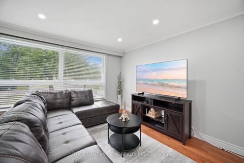 Photo 10 at 802 Brimorton Drive, Woburn, Toronto