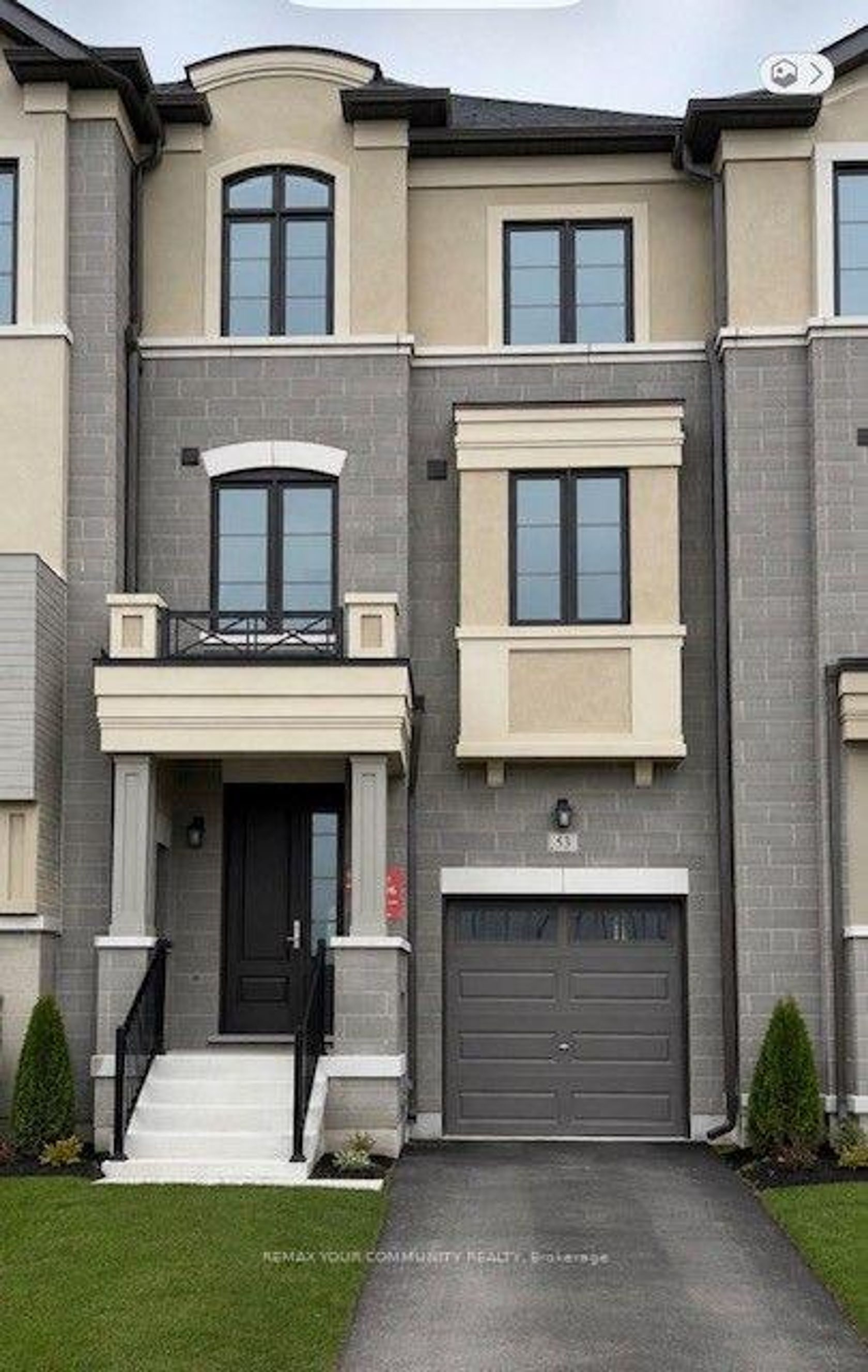 53 Donnacona Drive, Vellore Village, Vaughan photo number 2