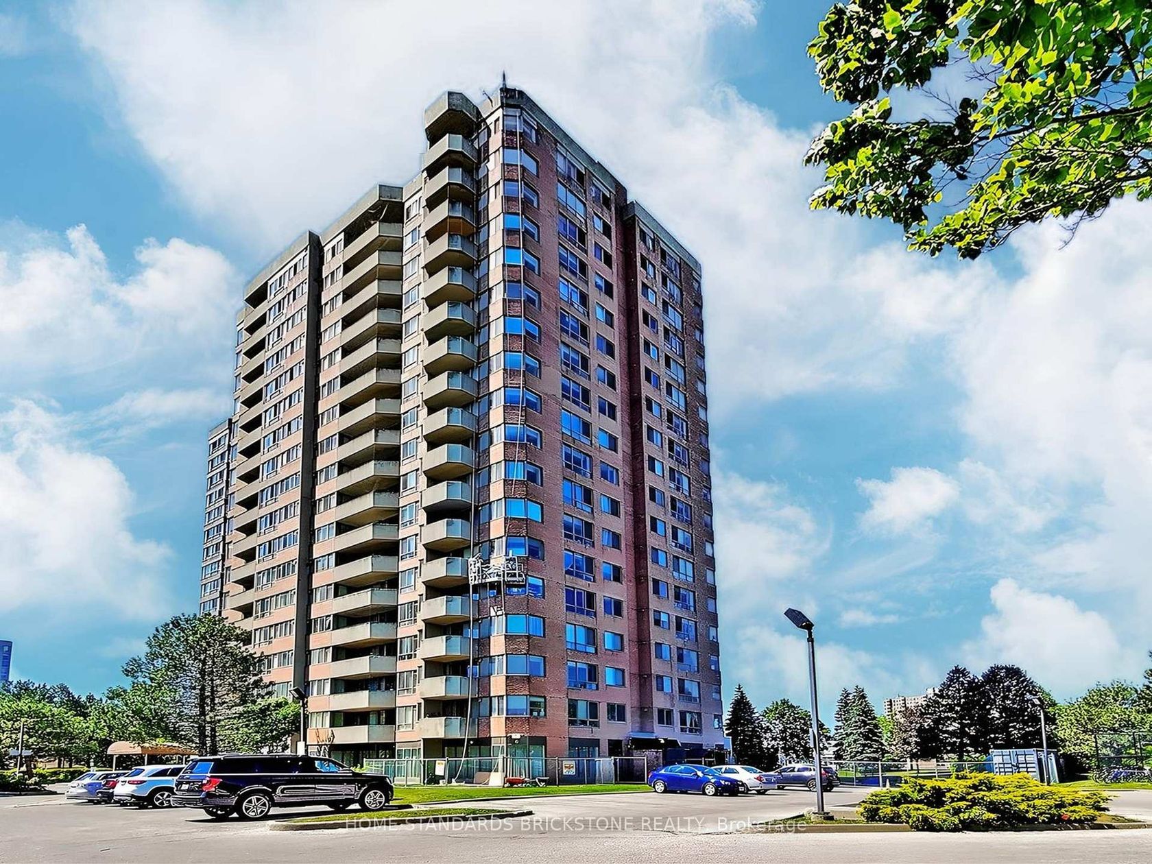 1705 - 30 Thunder Grove, Agincourt North, Toronto photo 0
