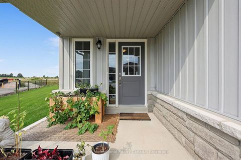 Photo 5 at 270 Springfield Crescent, Stayner, Clearview