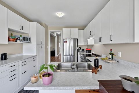 Photo 11 at 270 Springfield Crescent, Stayner, Clearview