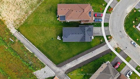 Photo 45 at 270 Springfield Crescent, Stayner, Clearview
