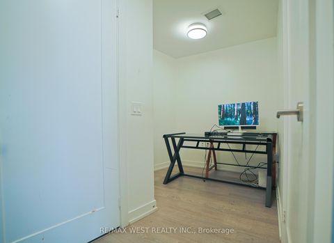 Photo 8 at 1101 - 10 YORK Street, Waterfront Communities C1, Toronto