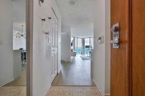 Photo 3 at 2212 - 7 Concorde Place, Don Mills, Toronto