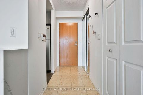 Photo 4 at 2212 - 7 Concorde Place, Don Mills, Toronto