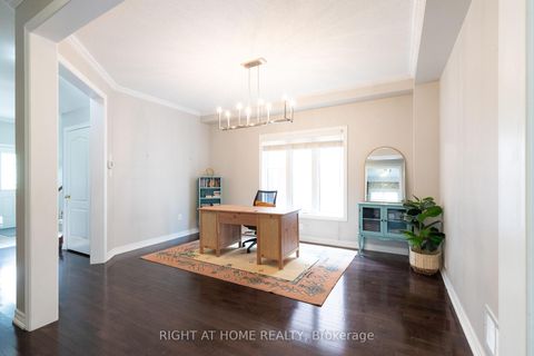 Photo 11 at 182 Maurier Boulevard, Patterson, Vaughan