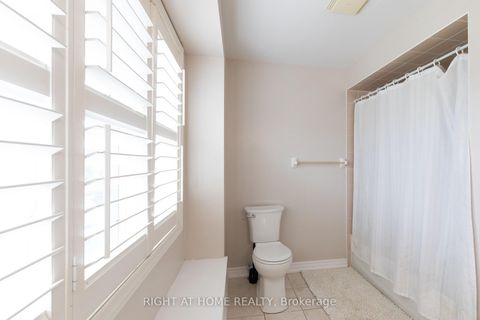 Photo 17 at 182 Maurier Boulevard, Patterson, Vaughan