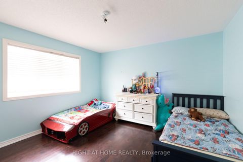 Photo 22 at 182 Maurier Boulevard, Patterson, Vaughan