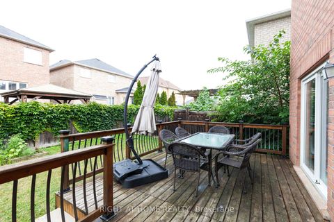 Photo 33 at 182 Maurier Boulevard, Patterson, Vaughan