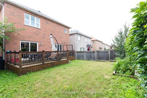 Photo 36 at 182 Maurier Boulevard, Patterson, Vaughan