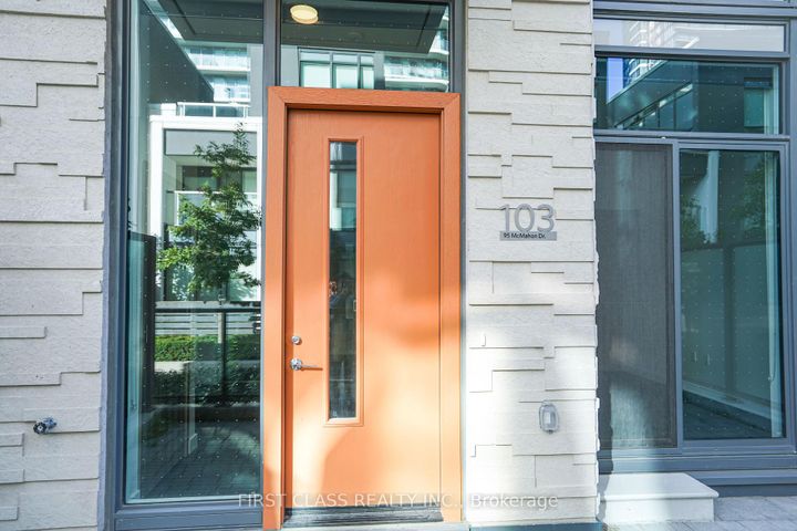 Photo 1 at TH103 - 95 Mcmahon Drive, Bayview Village, Toronto