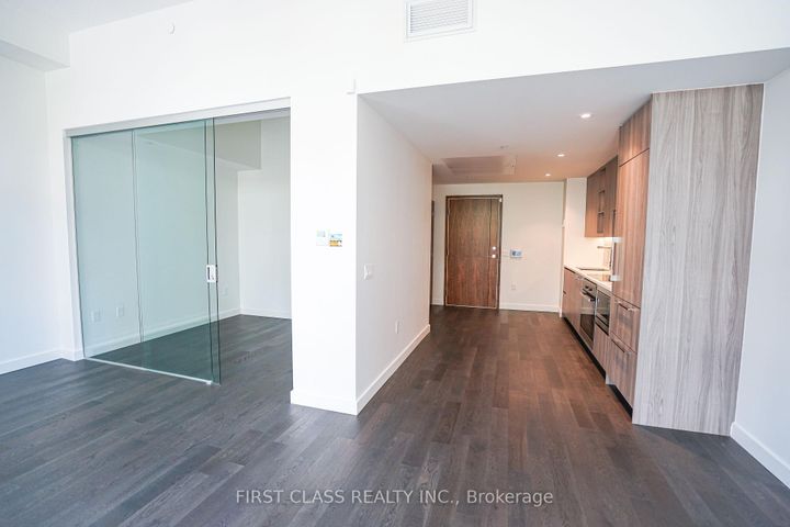 Photo 3 at TH103 - 95 Mcmahon Drive, Bayview Village, Toronto