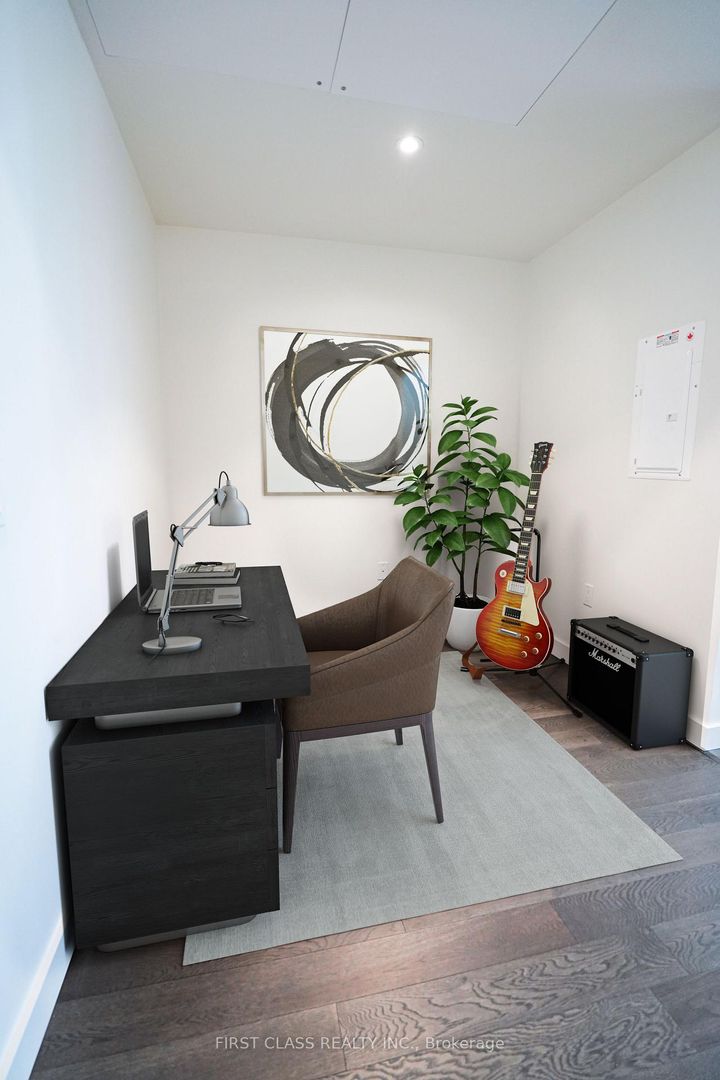 Photo 9 at TH103 - 95 Mcmahon Drive, Bayview Village, Toronto