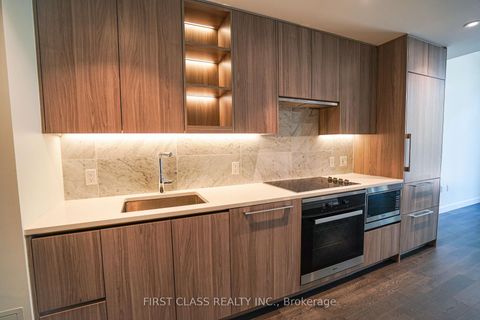 Photo 5 at TH103 - 95 Mcmahon Drive, Bayview Village, Toronto