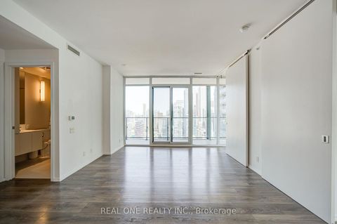 Photo 4 at 3409 - 125 Peter Street, Waterfront Communities C1, Toronto