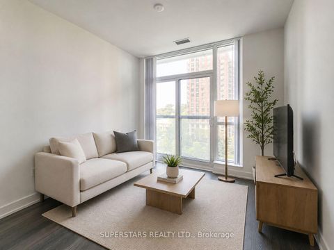 Photo 5 at 645 - 20 Inn On The Park Drive, Don Mills, Toronto