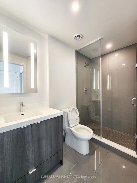 Photo 12 at 645 - 20 Inn On The Park Drive, Don Mills, Toronto