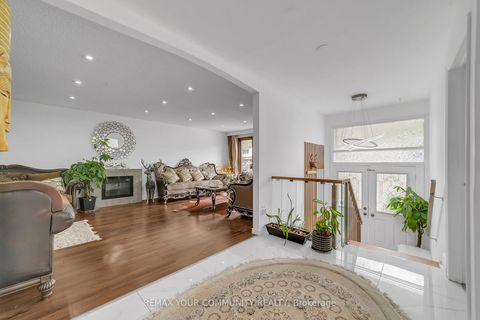 Photo 6 at 210 Currey Crescent, Central Newmarket, Newmarket