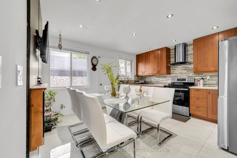 Photo 9 at 210 Currey Crescent, Central Newmarket, Newmarket