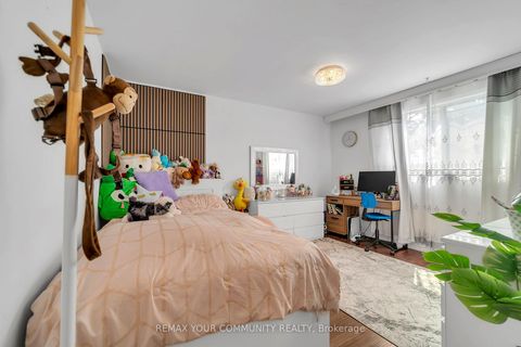 Photo 19 at 210 Currey Crescent, Central Newmarket, Newmarket