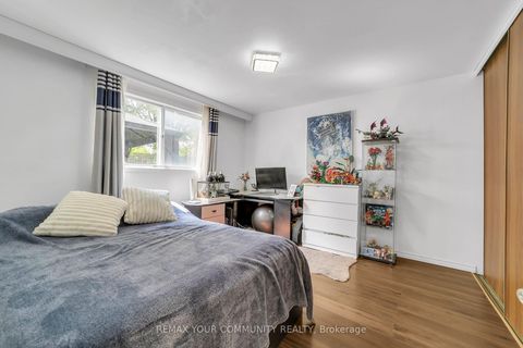 Photo 20 at 210 Currey Crescent, Central Newmarket, Newmarket