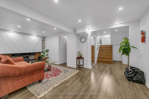 Photo 24 at 210 Currey Crescent, Central Newmarket, Newmarket