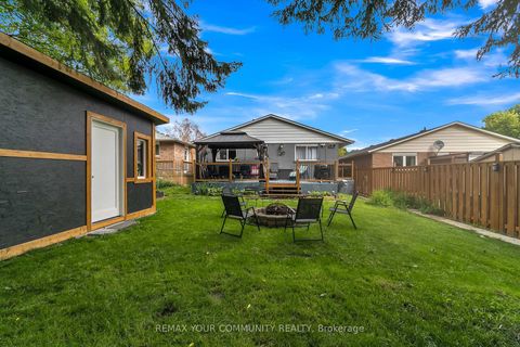 Photo 33 at 210 Currey Crescent, Central Newmarket, Newmarket