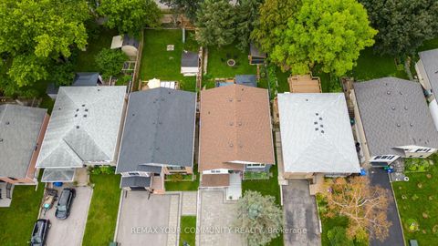 Photo 39 at 210 Currey Crescent, Central Newmarket, Newmarket