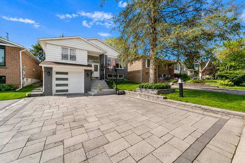 Photo 42 at 210 Currey Crescent, Central Newmarket, Newmarket