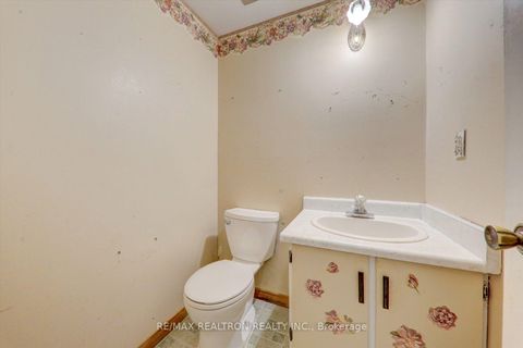 Photo 7 at 105 - 10 Livonia Place, Morningside, Toronto