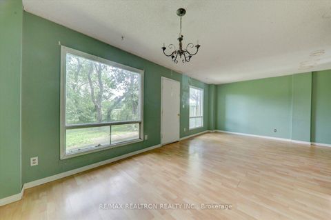 Photo 12 at 105 - 10 Livonia Place, Morningside, Toronto